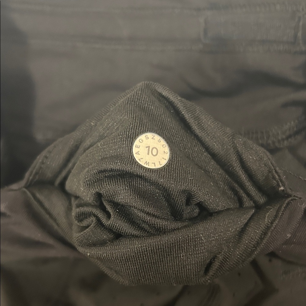 lululemon athletica Black Athletic Shorts - Picture 6 of 7